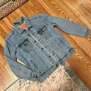 Levi’s Light Wash Trucker Jacket